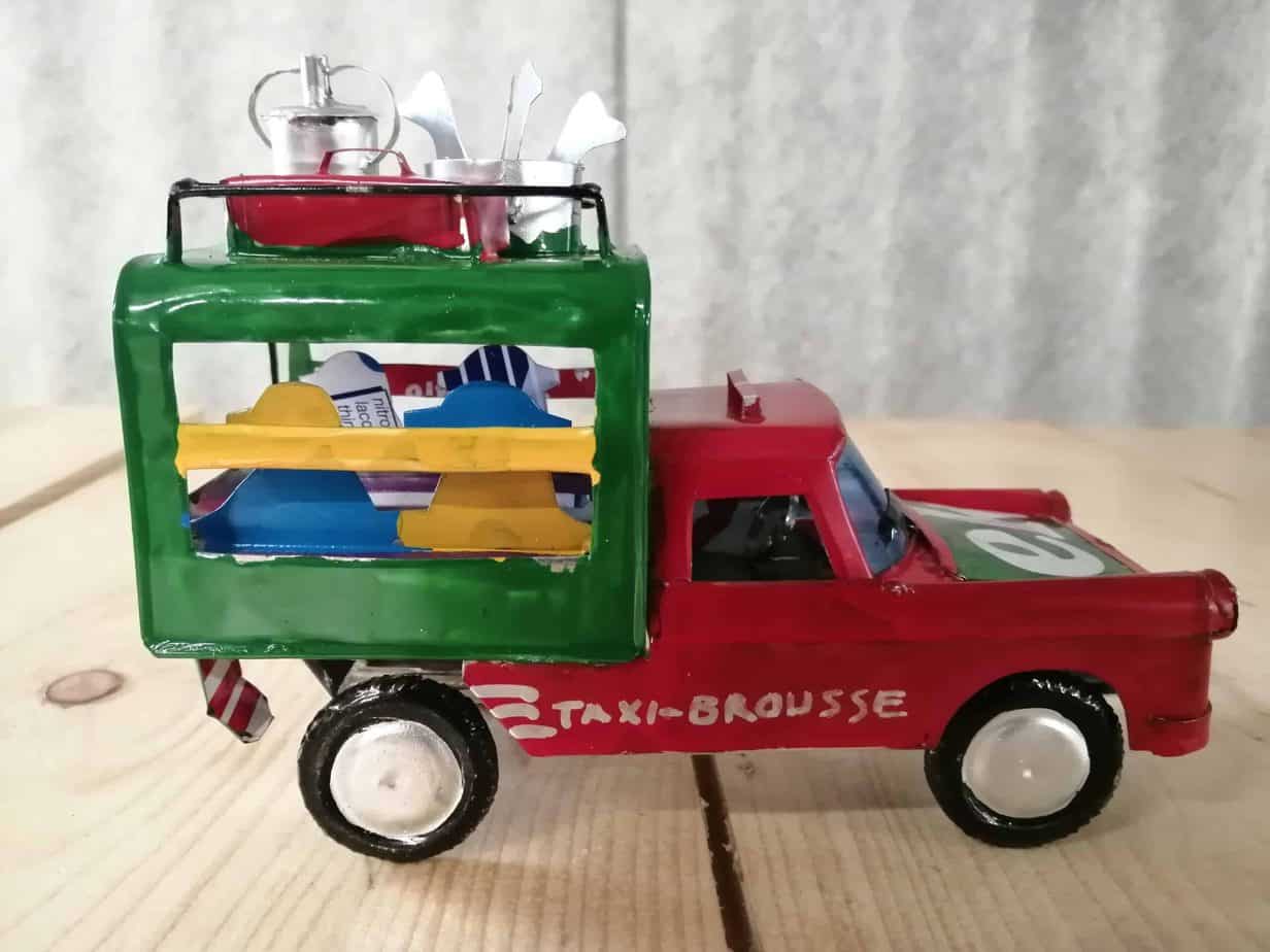 handmade-model-bushtaxi-c12d handmade model bush taxi