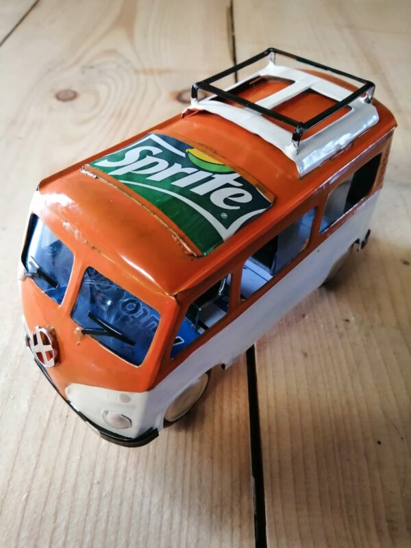 Handmade-model-VWbus
