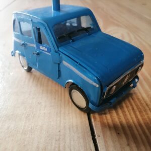 handmade model garda car